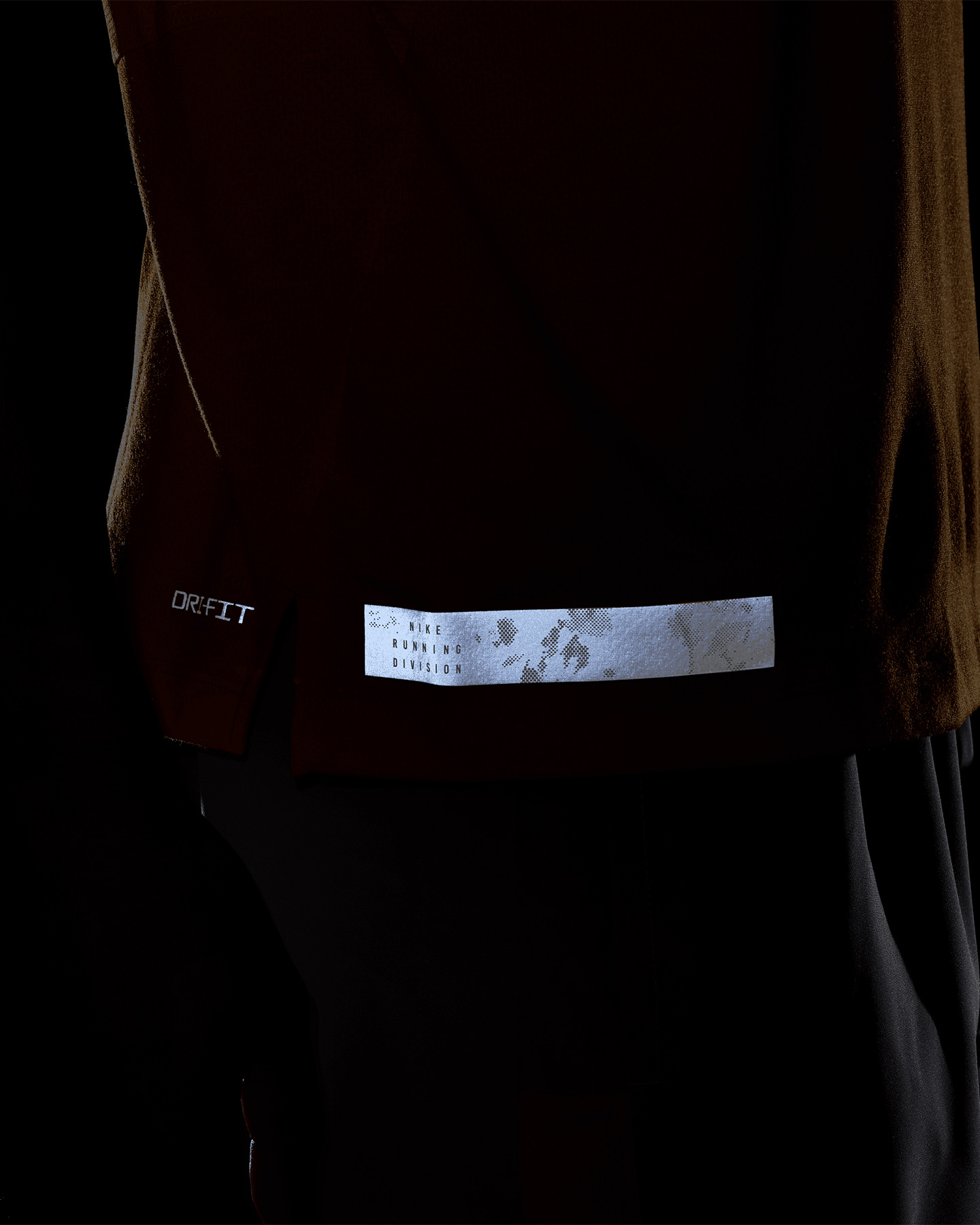 Canotta running NIKE DRI FIT RUN DVN RISE 365 M - Arancione - 4 | Cisalfa Sport