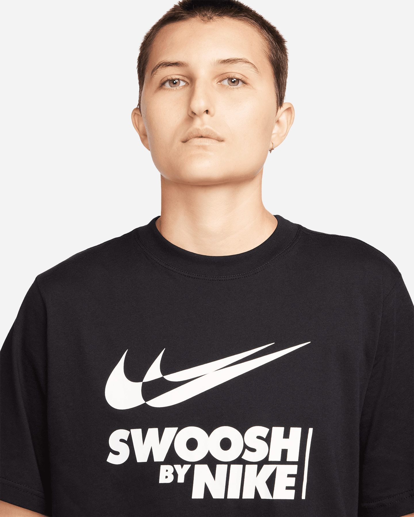 T-shirt NIKE SWOOSH W - Nero - 2 | Cisalfa Sport