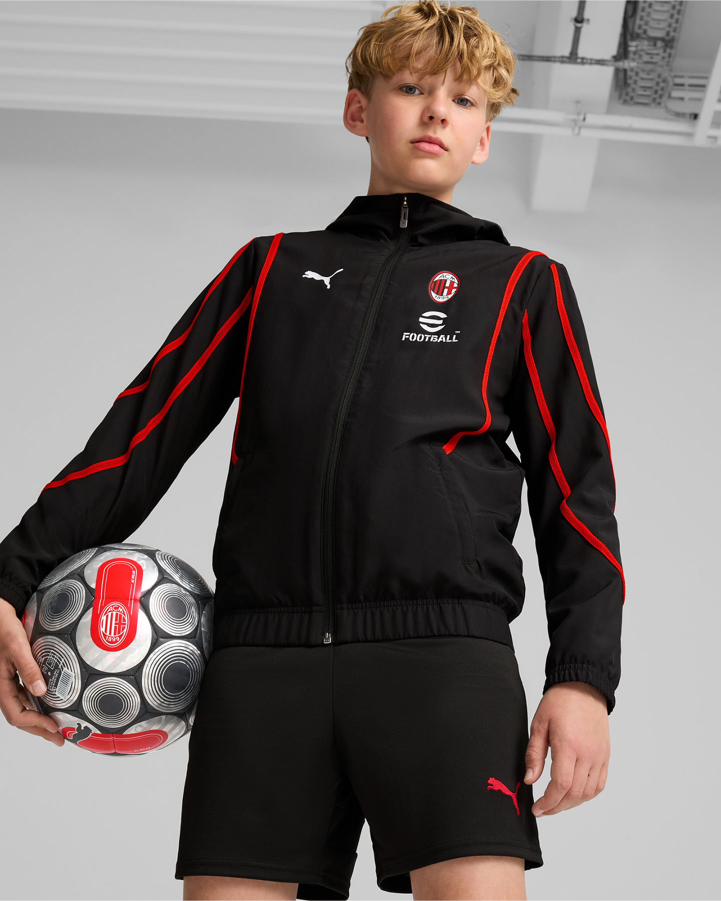 Abbigliamento calcio ufficiale PUMA MILAN PREMATCH JR - Nero - 2 | Cisalfa Sport