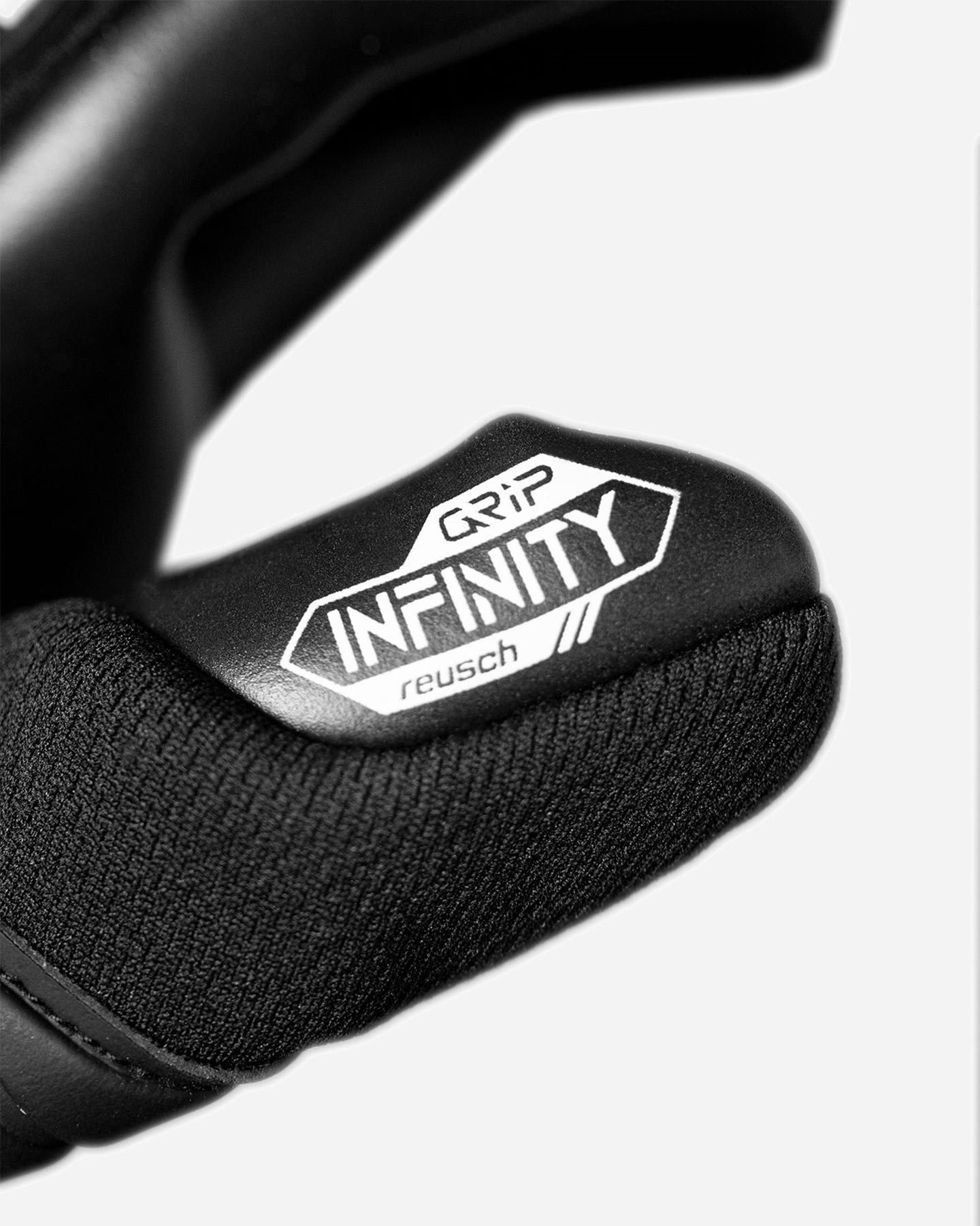 Guanti portiere REUSCH ATTRAKT FREEGEL INFINITY M - Nero - 5 | Cisalfa Sport