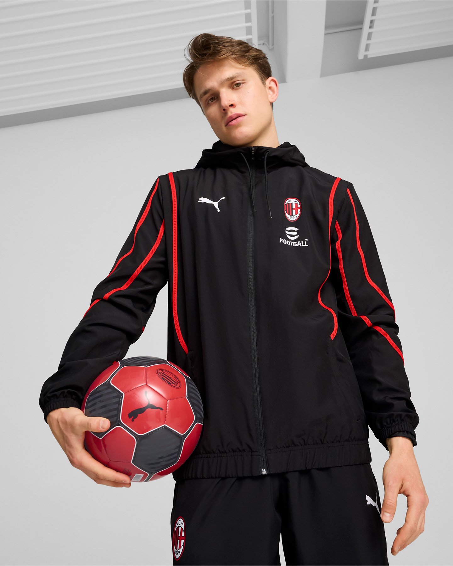 Abbigliamento calcio ufficiale PUMA MILAN PREMATCH 24-25 M - Nero - 2 | Cisalfa Sport