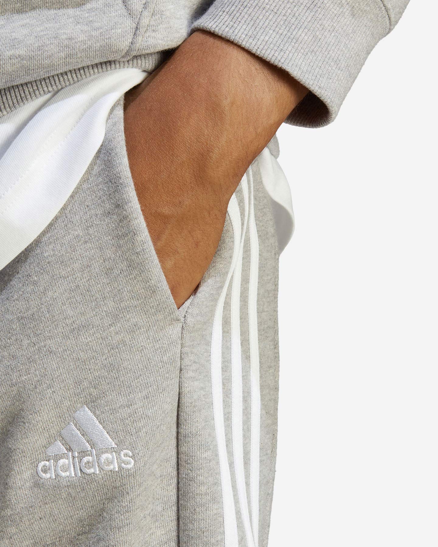 Pantalone ADIDAS CORE 3STRIPES BADGE OF SPORT M - Grigio - 4 | Cisalfa Sport