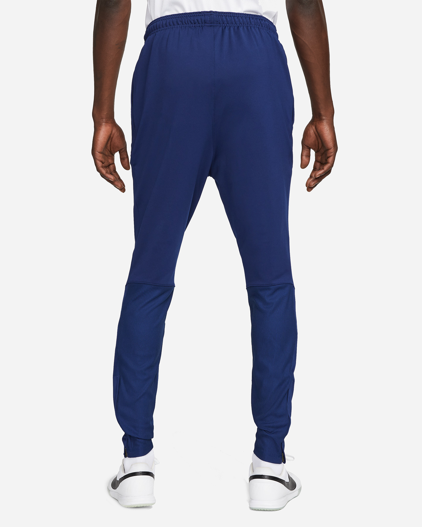 Pantaloncini calcio NIKE THERMAFIT STRIKE KNIT WINTERWARRIOR B M - 1 | Cisalfa Sport
