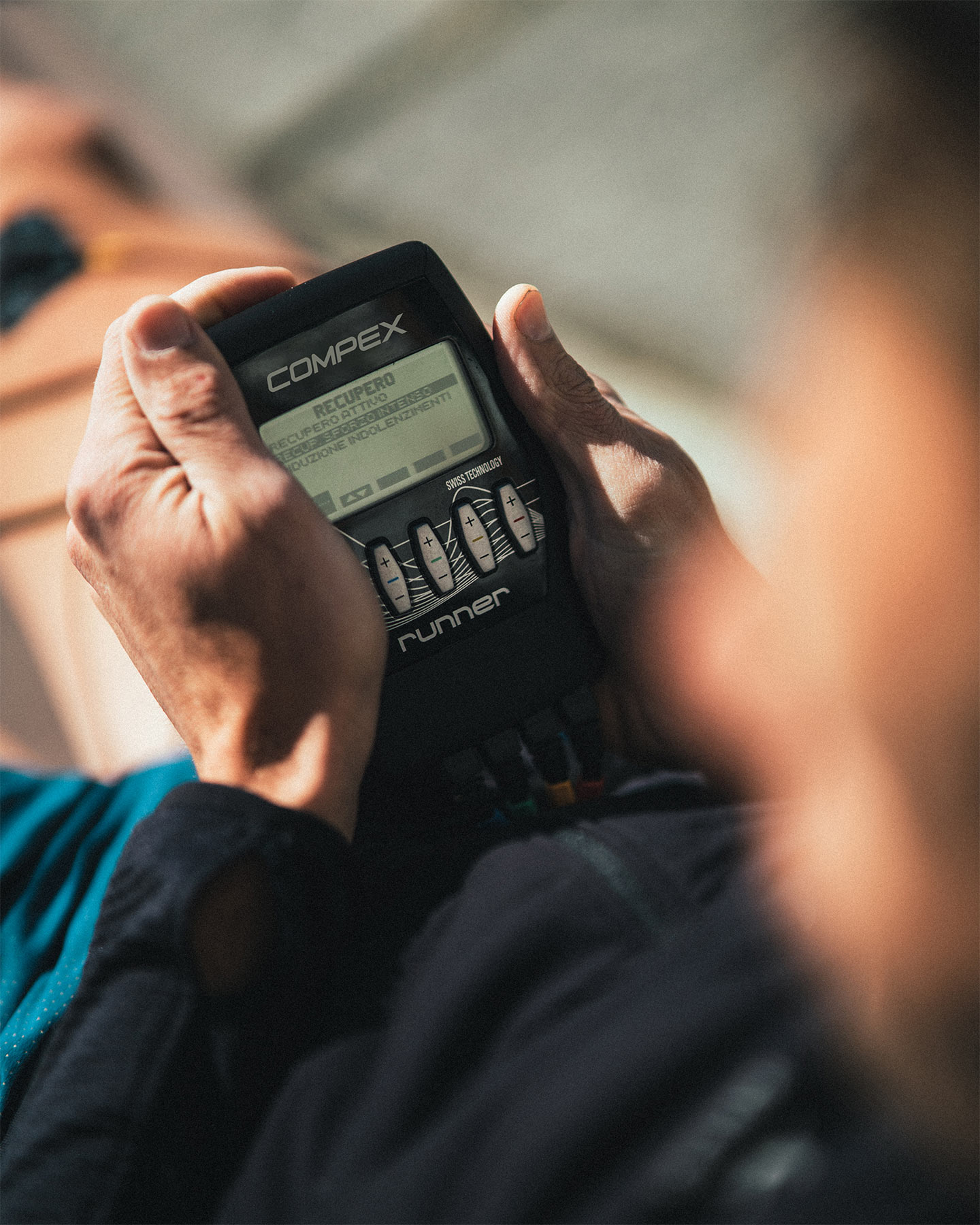 Elettrostimolatore COMPEX MI-RUNNER - Nero - 2 | Cisalfa Sport