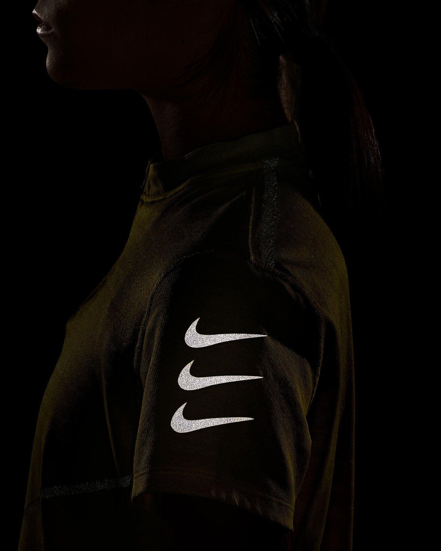 T-shirt running NIKE DRI FIT ADV RUN DIVISION W - Nero - 3 | Cisalfa Sport