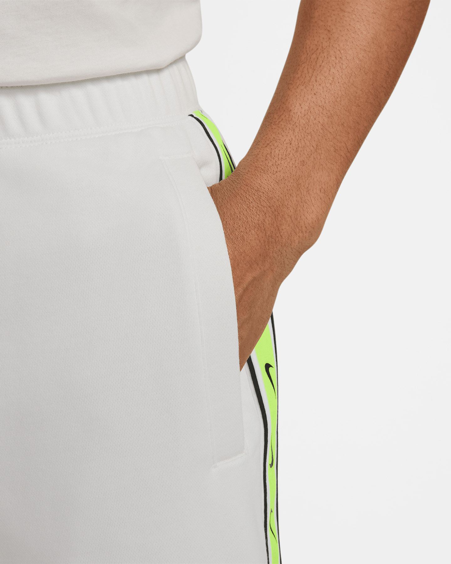 Pantaloncini NIKE REPEAT M - 15 | Cisalfa Sport