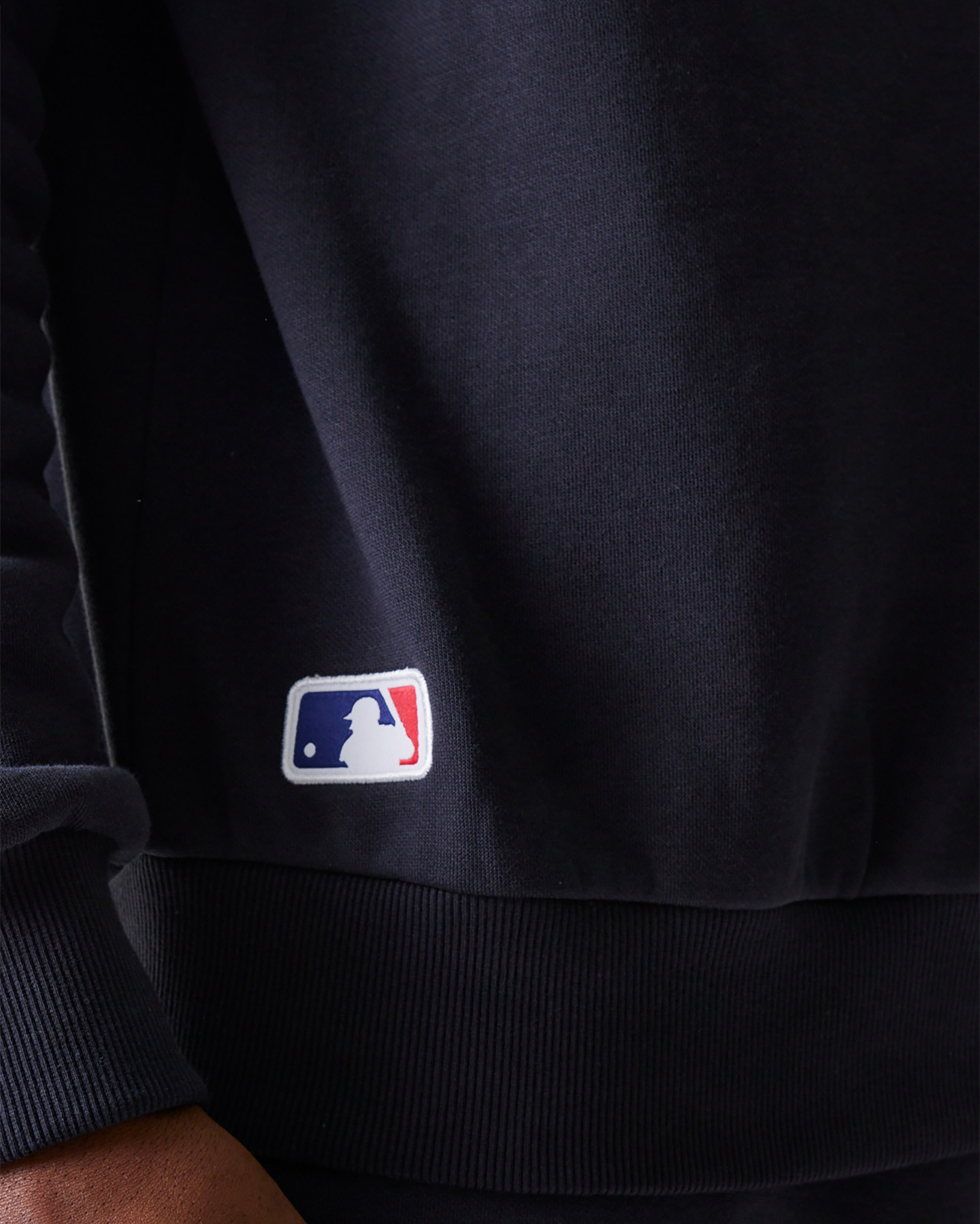 Felpa NEW ERA NEW YORK YANKEES MLB LEAGUE ESSENTIAL M - Blu Navy - 5 | Cisalfa Sport